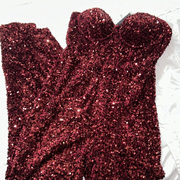 Sold Fashion Nova Isabeli Sequin Jumpsuit - Burgundy - Picture 6 of 12